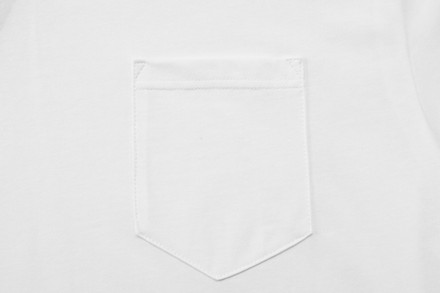 T-shirt Chrome Hearts à lettres imprimées sanskrit sur la poche et le col TB02