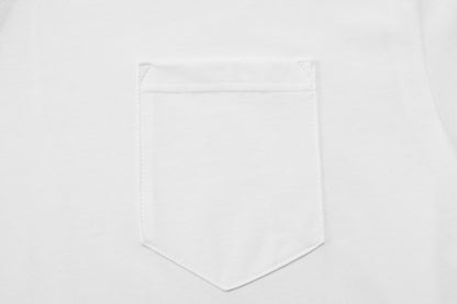T-shirt Chrome Hearts à lettres imprimées sanskrit sur la poche et le col TB02