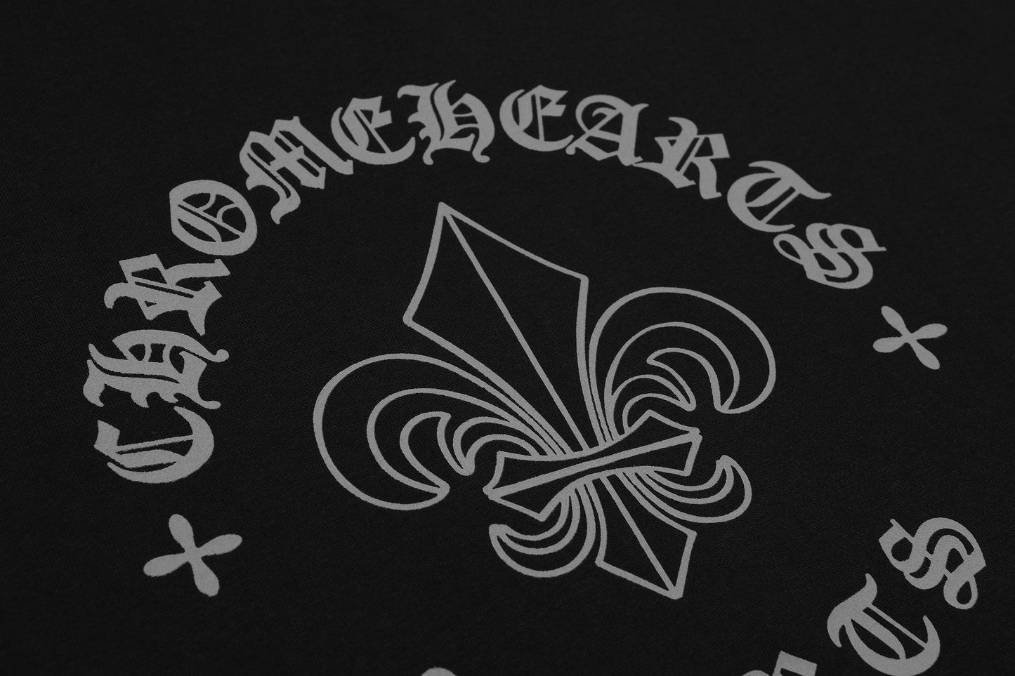 T-shirt imprimé réfléchissant avec emblème Iris Chrome Hearts 2621