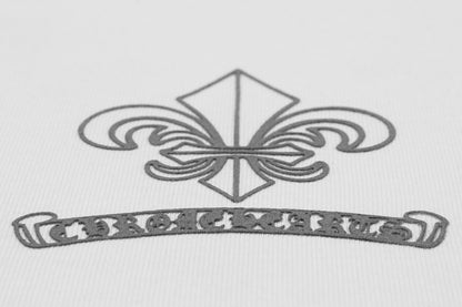 T-shirt imprimé réfléchissant avec emblème Iris Chrome Hearts 2621