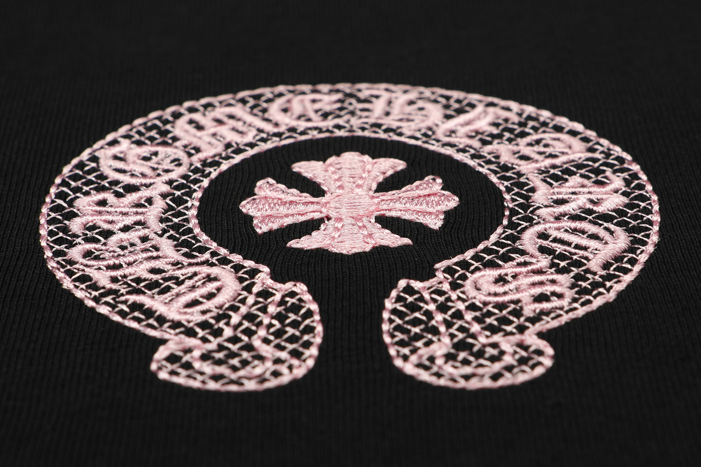 T-shirt brodé Chrome Hearts Classic Horseshoe Logo TB32
