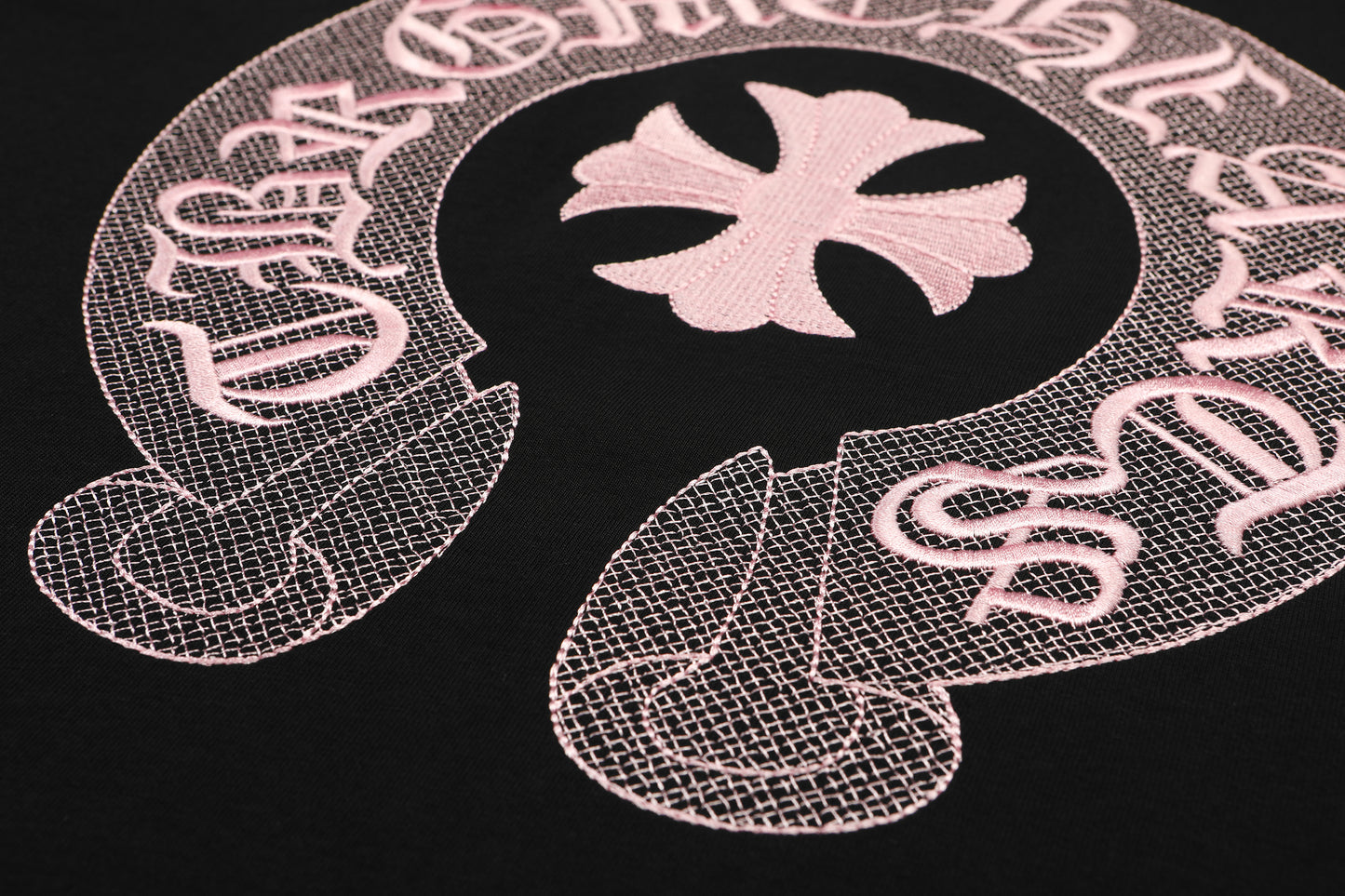 T-shirt brodé Chrome Hearts Classic Horseshoe Logo TB32
