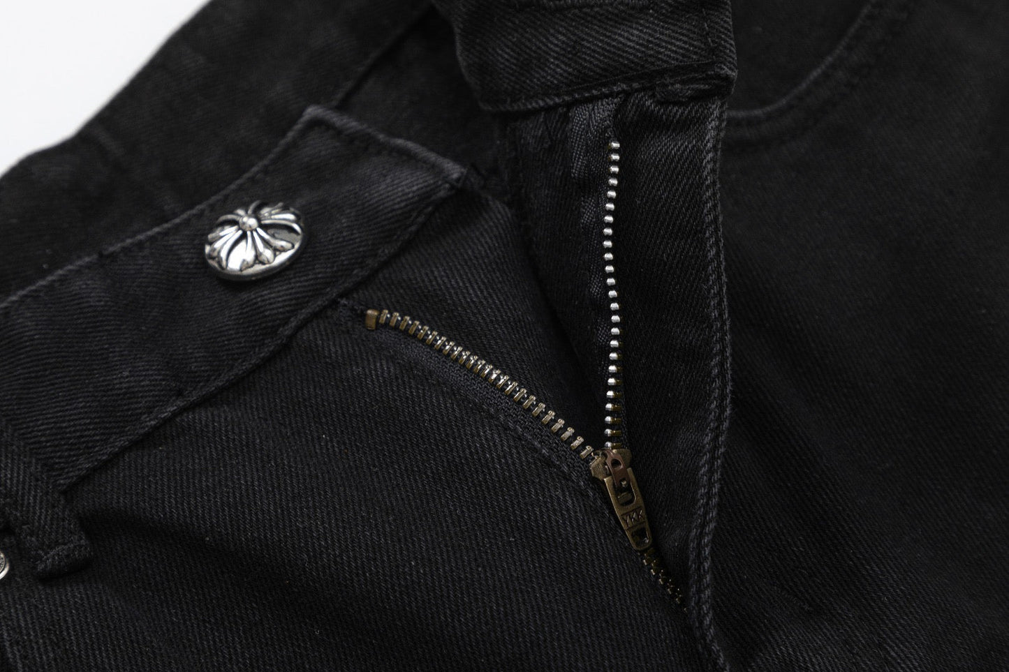 Pantalon Chrome Hearts KE928