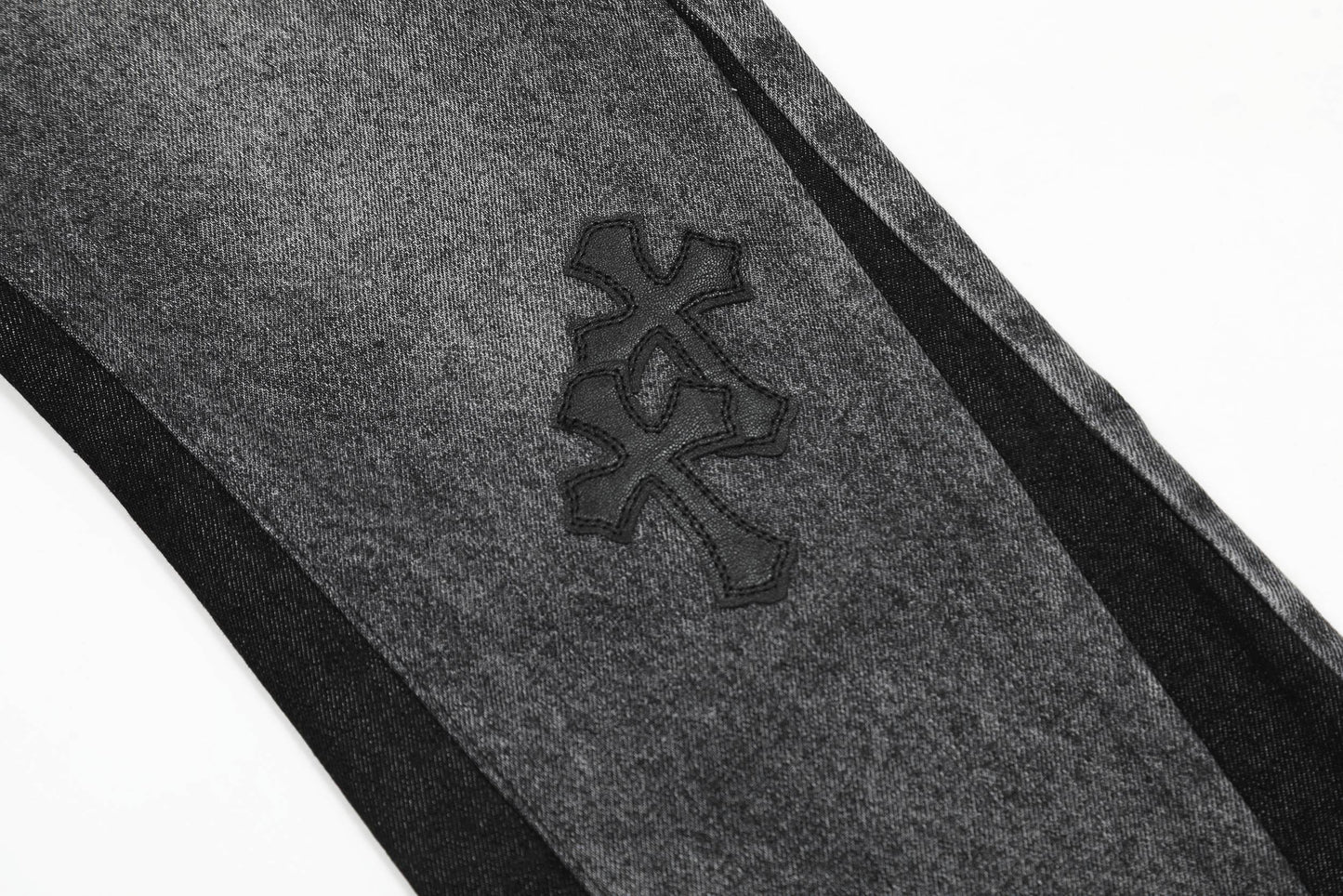 Pantalon Chrome Hearts 8102
