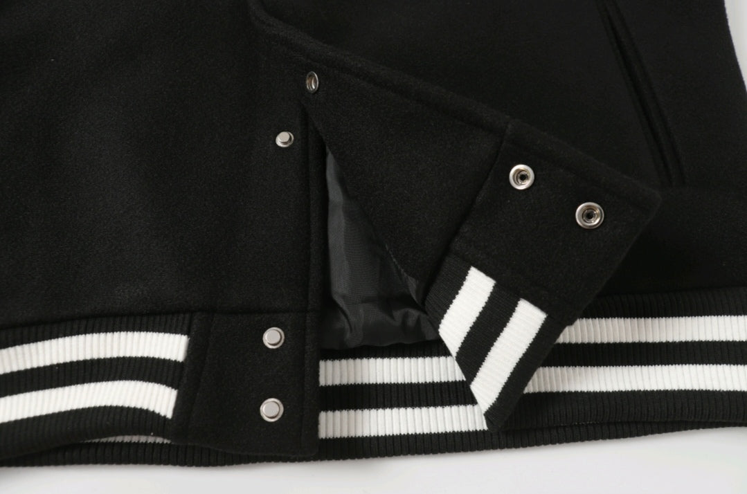 Manteau de baseball Chrome Hearts noir et blanc style streetwear 0002