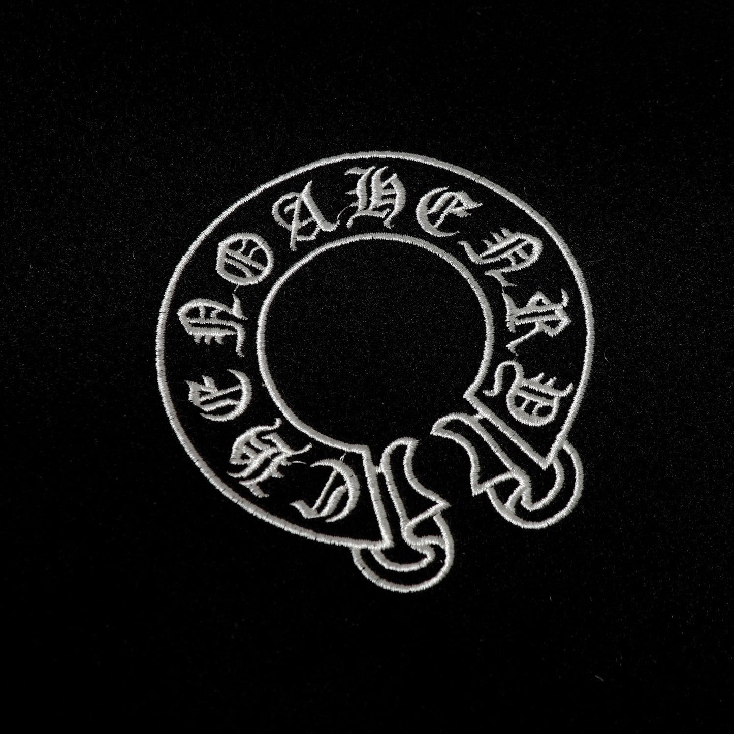 Blouson universitaire Chrome Hearts à superposition de croix – Vêtement d'extérieur style streetwear noir et blanc 2208