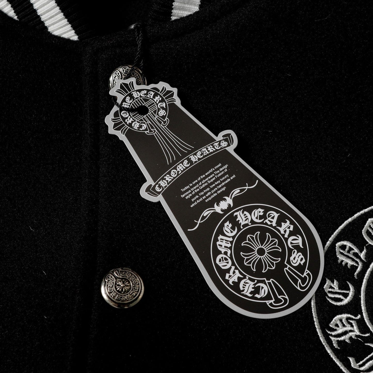 Blouson universitaire Chrome Hearts à superposition de croix – Vêtement d'extérieur style streetwear noir et blanc 2208