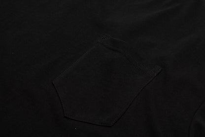 T-shirt Chrome Hearts à lettres imprimées sanskrit sur la poche et le col TB02