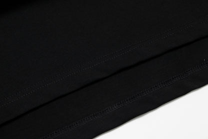 T-shirt Chrome Hearts à lettres imprimées sanskrit sur la poche et le col TB02
