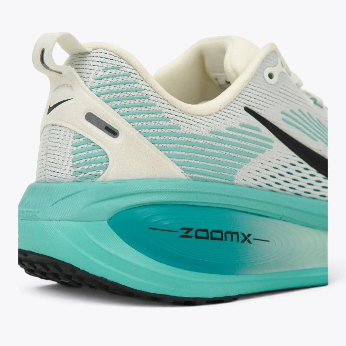 Nike Vomero 18 Road Running Shoes - Summit White / Geode Teal