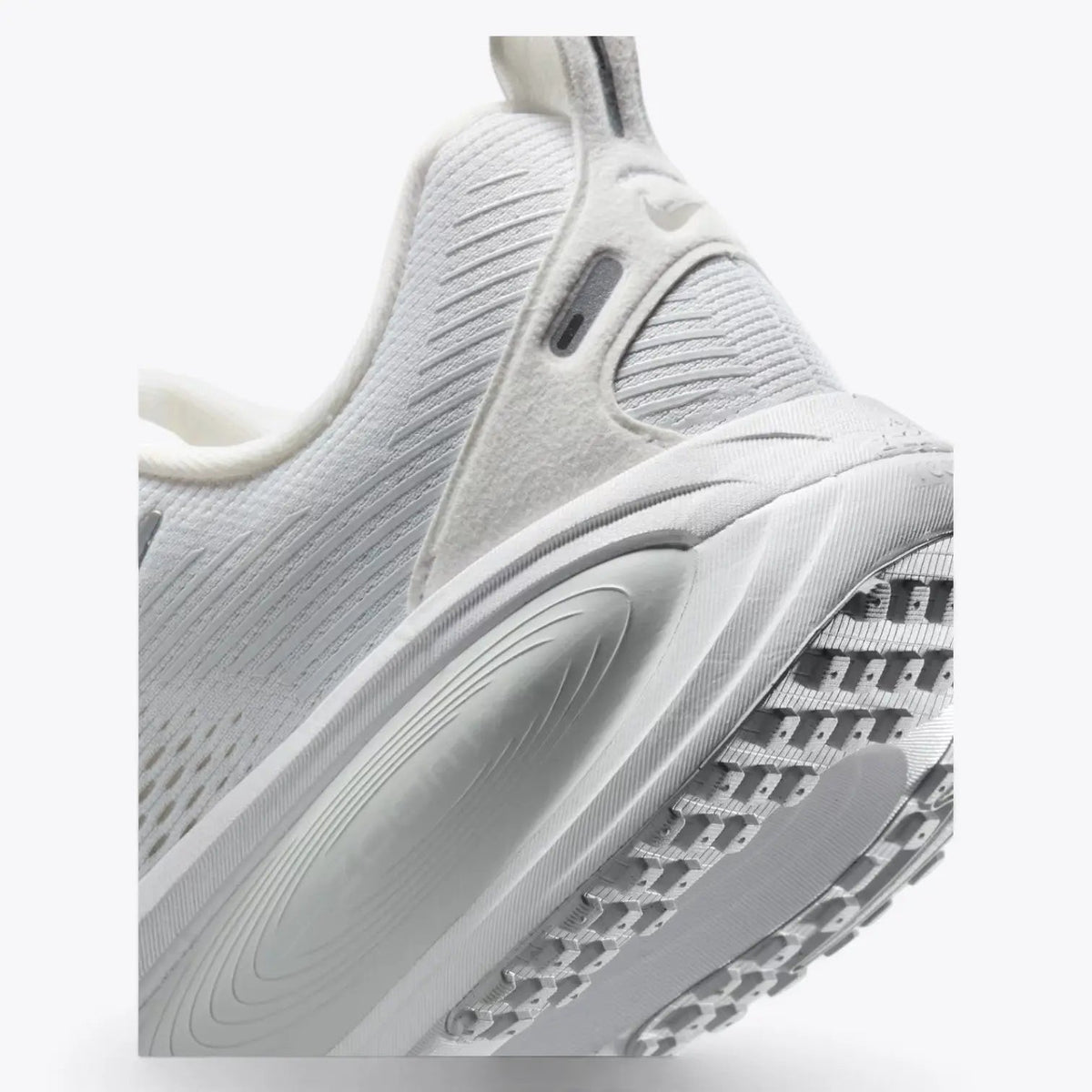 Nike Vomero 18 Road Running Shoes - White / Metallic Silver / Photon Dust