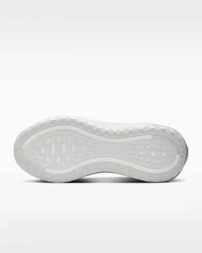 Nike Vomero Plus Road Running Shoes - White / Metallic Silver
