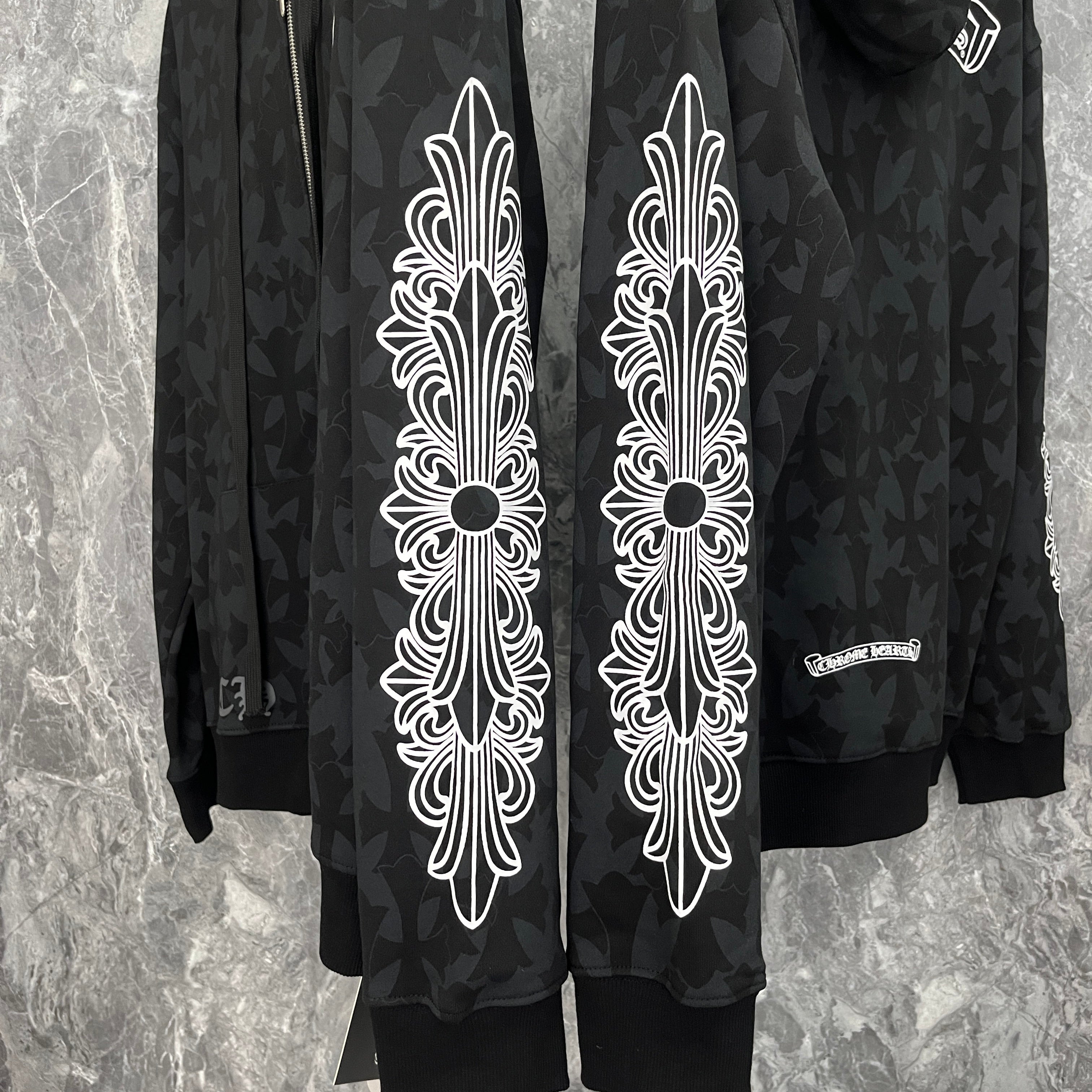 トップス CHROME HEARTS Chrome Hearts Zip Up Hoodie K5028 – chgothic