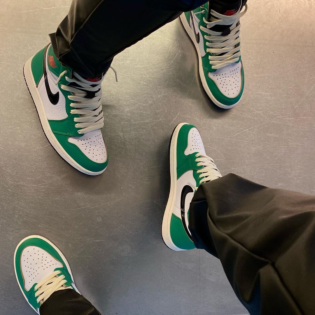 Air Jordan 1 High 'Lucky Green'