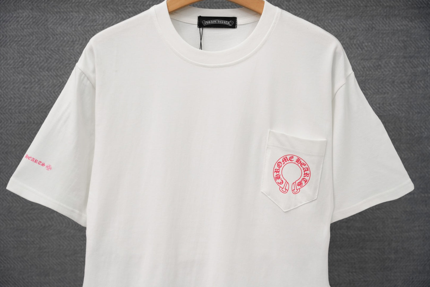 T-shirt à manches courtes Chrome Hearts imprimé lettres sanskrites KT36