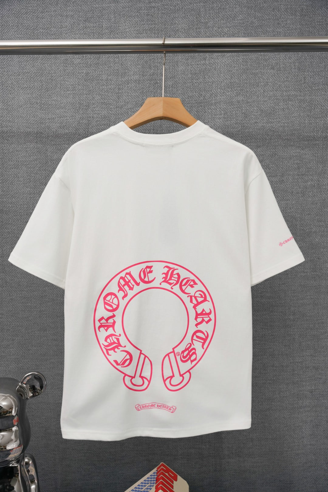 T-shirt à manches courtes Chrome Hearts imprimé lettres sanskrites KT36