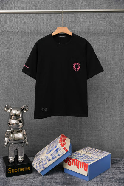 T-shirt à manches courtes Chrome Hearts imprimé lettres sanskrites KT36