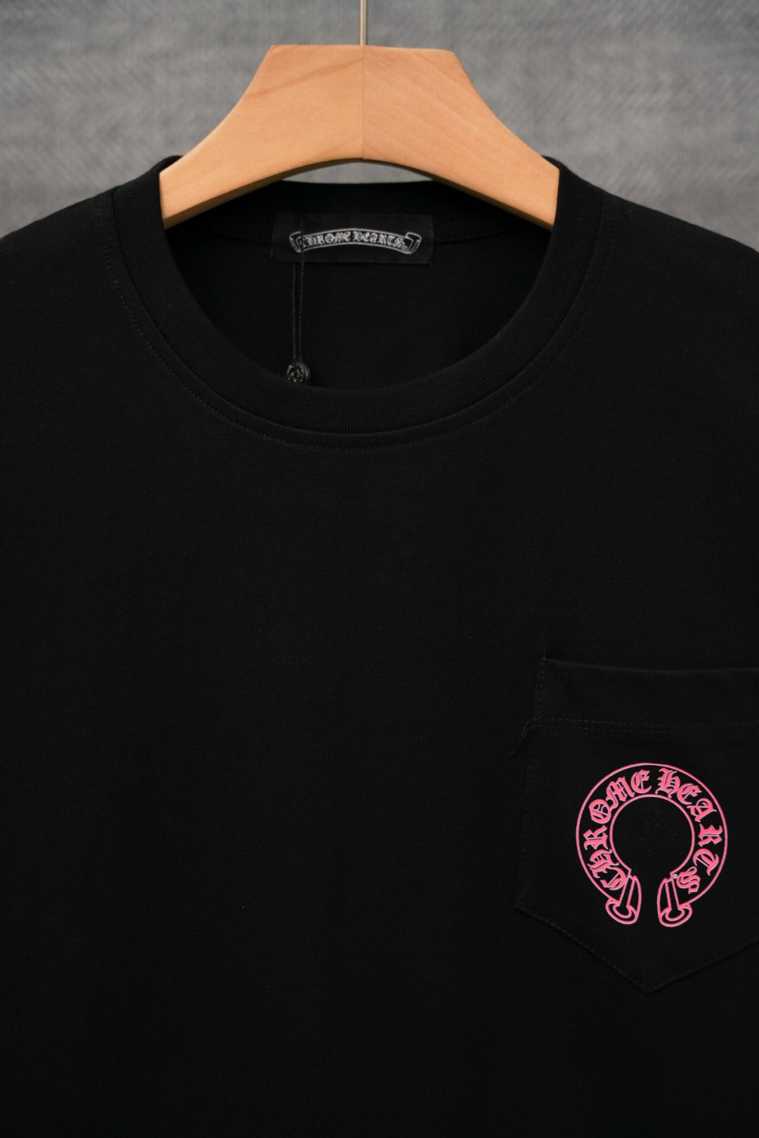 T-shirt à manches courtes Chrome Hearts imprimé lettres sanskrites KT36